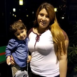 Meet your Posher, Gabriela